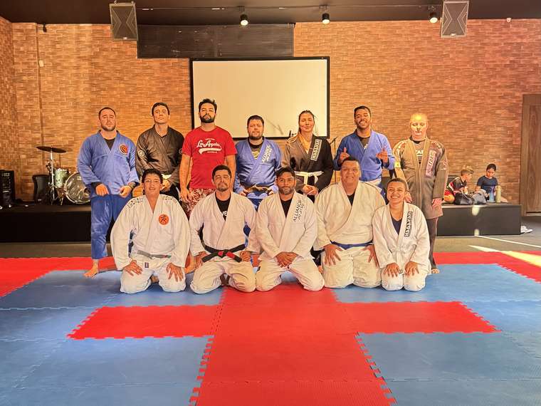 Turma adulto do projeto